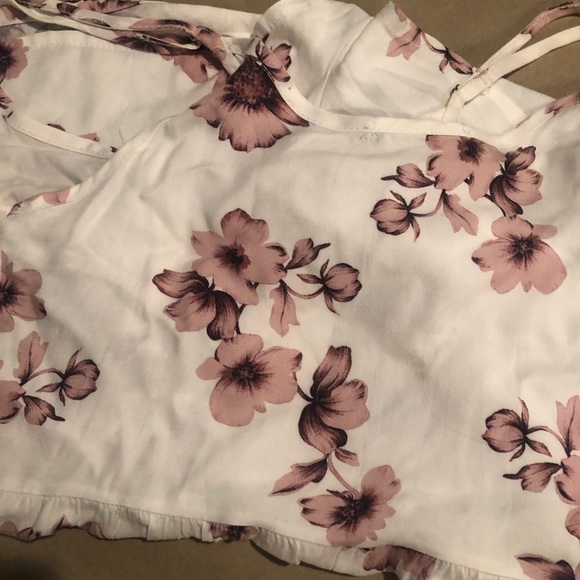 Rare Brandy Melville romper cream floral kimia - Picture 4 of 6